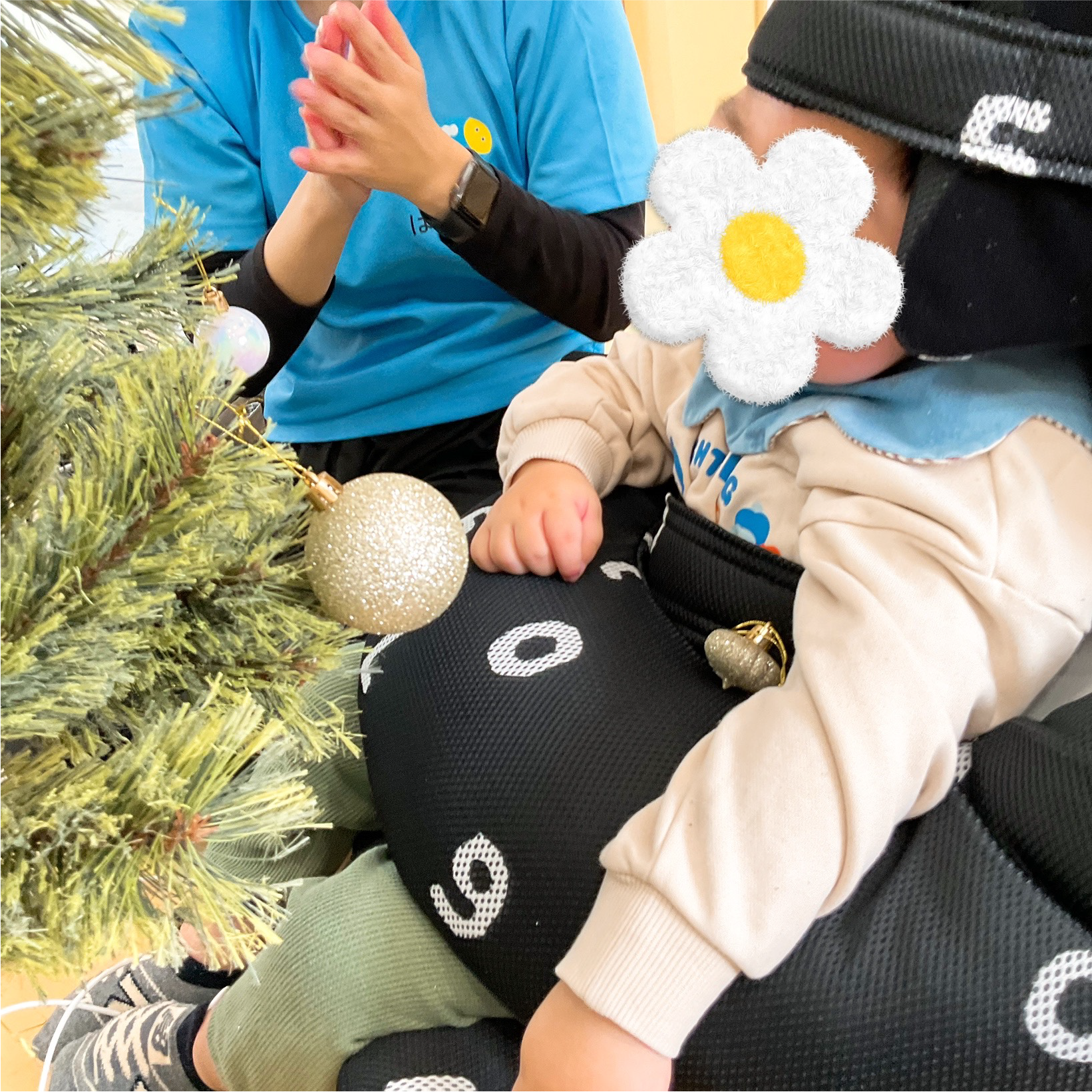 関西、兵庫県、神戸市北区にある重症心身障がい・医療的ケアに対応した児童発達支援施設「こどもデイ　はれいろ」です。クリスマスツリーを飾り付けしました。