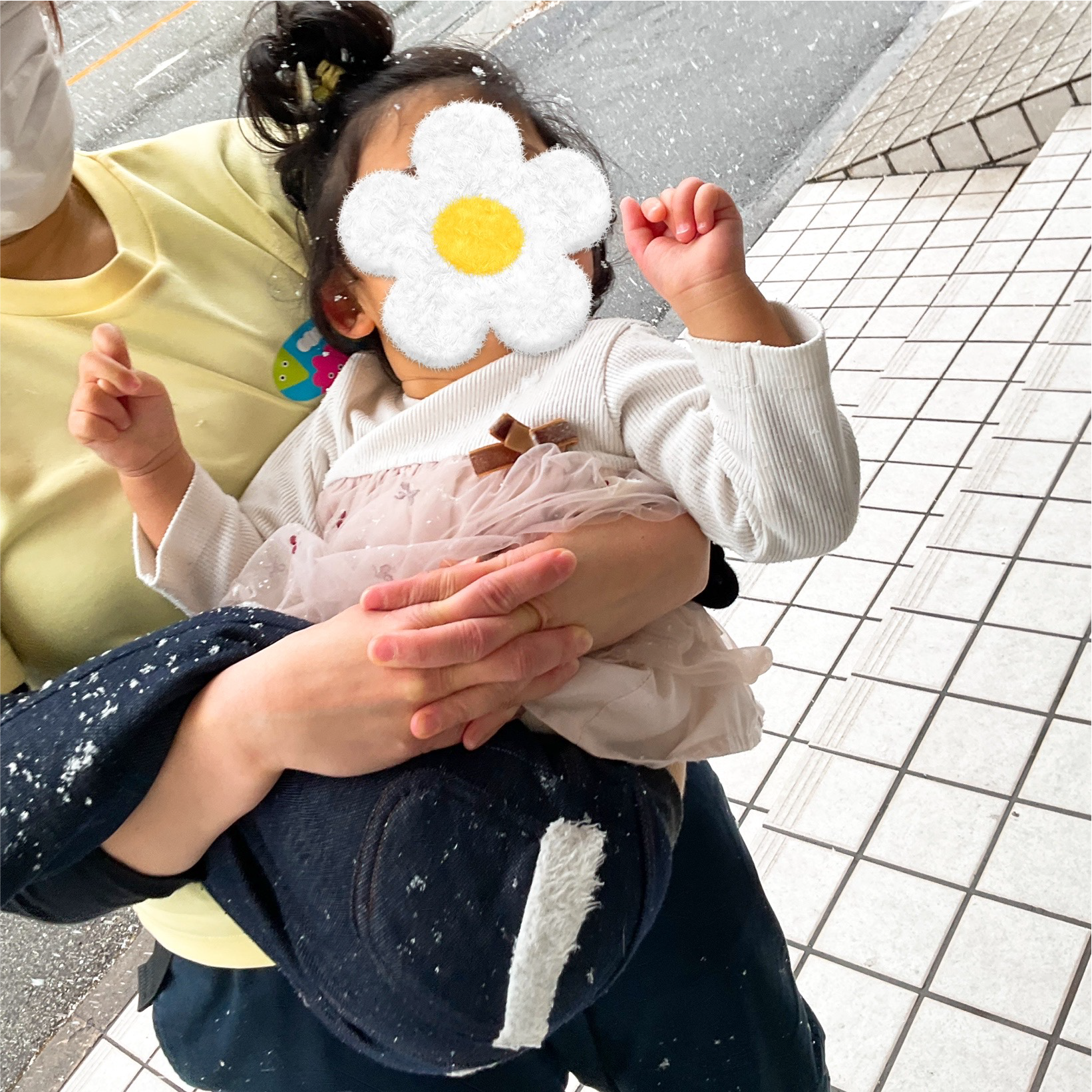 関西、兵庫県、神戸市北区にある重症心身障がい・医療的ケアに対応した児童発達支援、居宅訪問型児童発達支援「こどもデイ　はれいろ」です。雪遊びをしました！