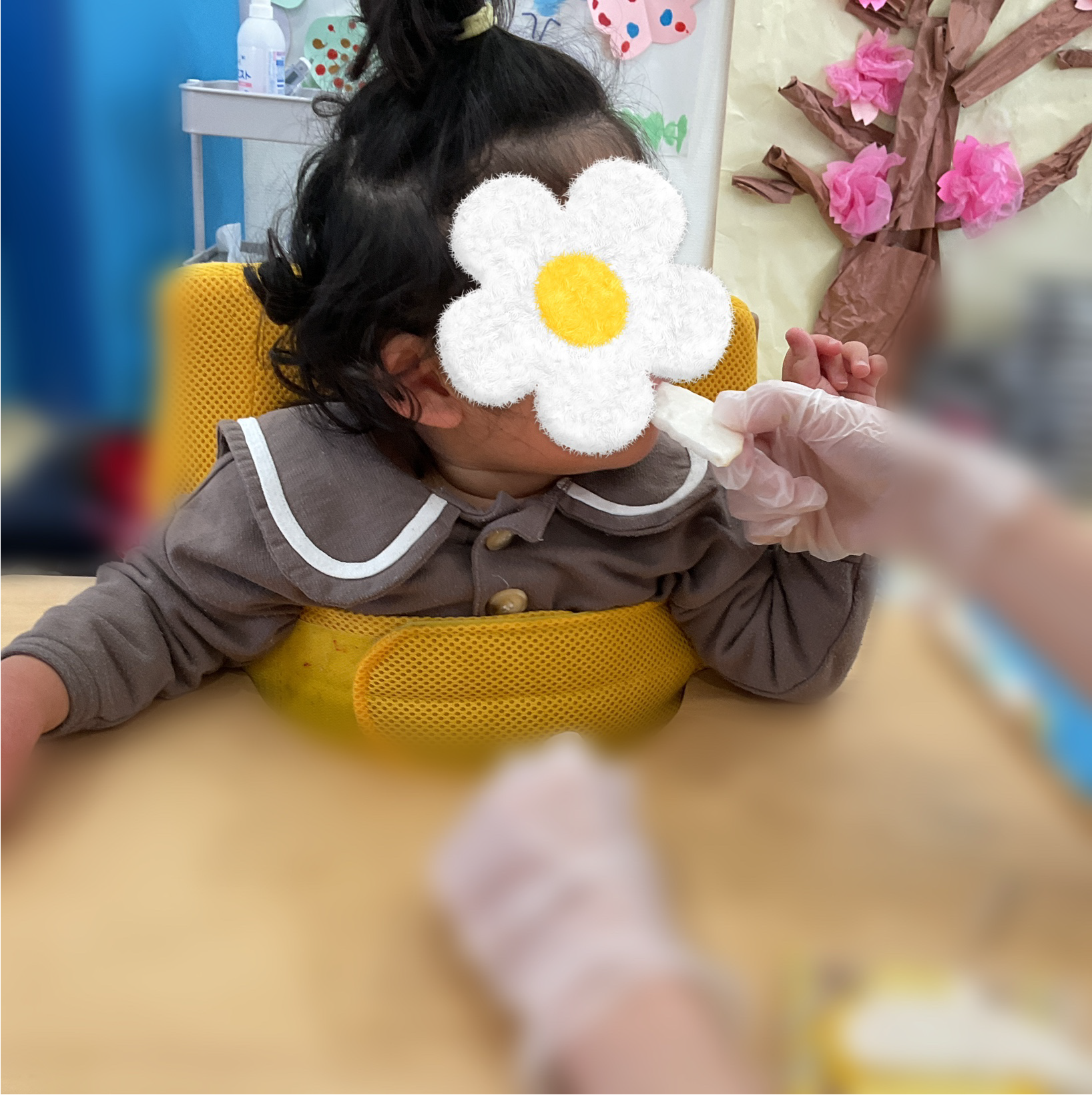 関西、兵庫県、神戸市北区にある重症心身障がい・医療的ケアに対応した児童発達支援施設、居宅訪問型児童発達支援「こどもデイ　はれいろ」では摂食訓練も実施しています！