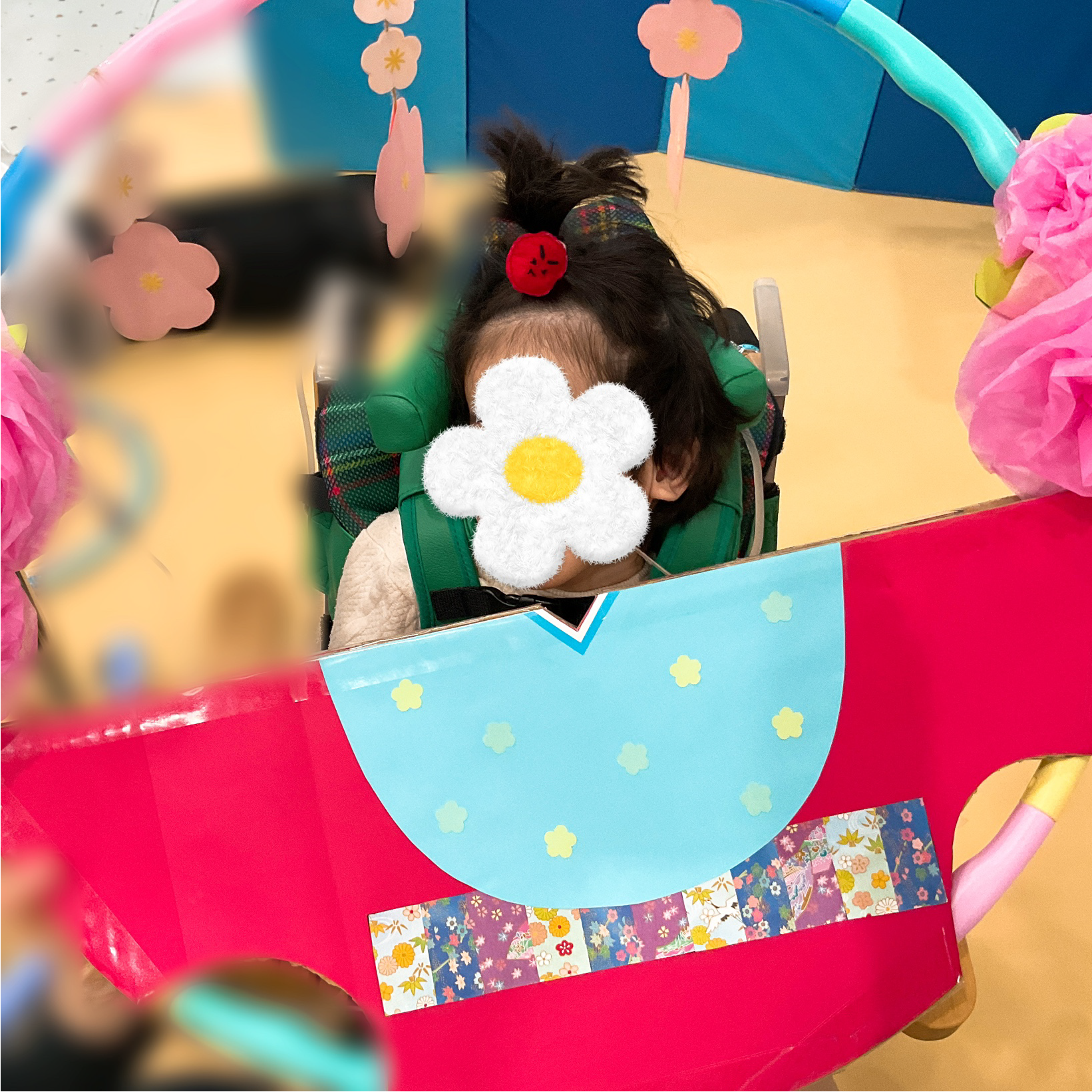 関西、兵庫県、神戸市北区にある重症心身障がい・医療的ケアに対応した児童発達支援施設、居宅訪問型児童発達支援「こどもデイ　はれいろ」です。今日はひな祭りでした！