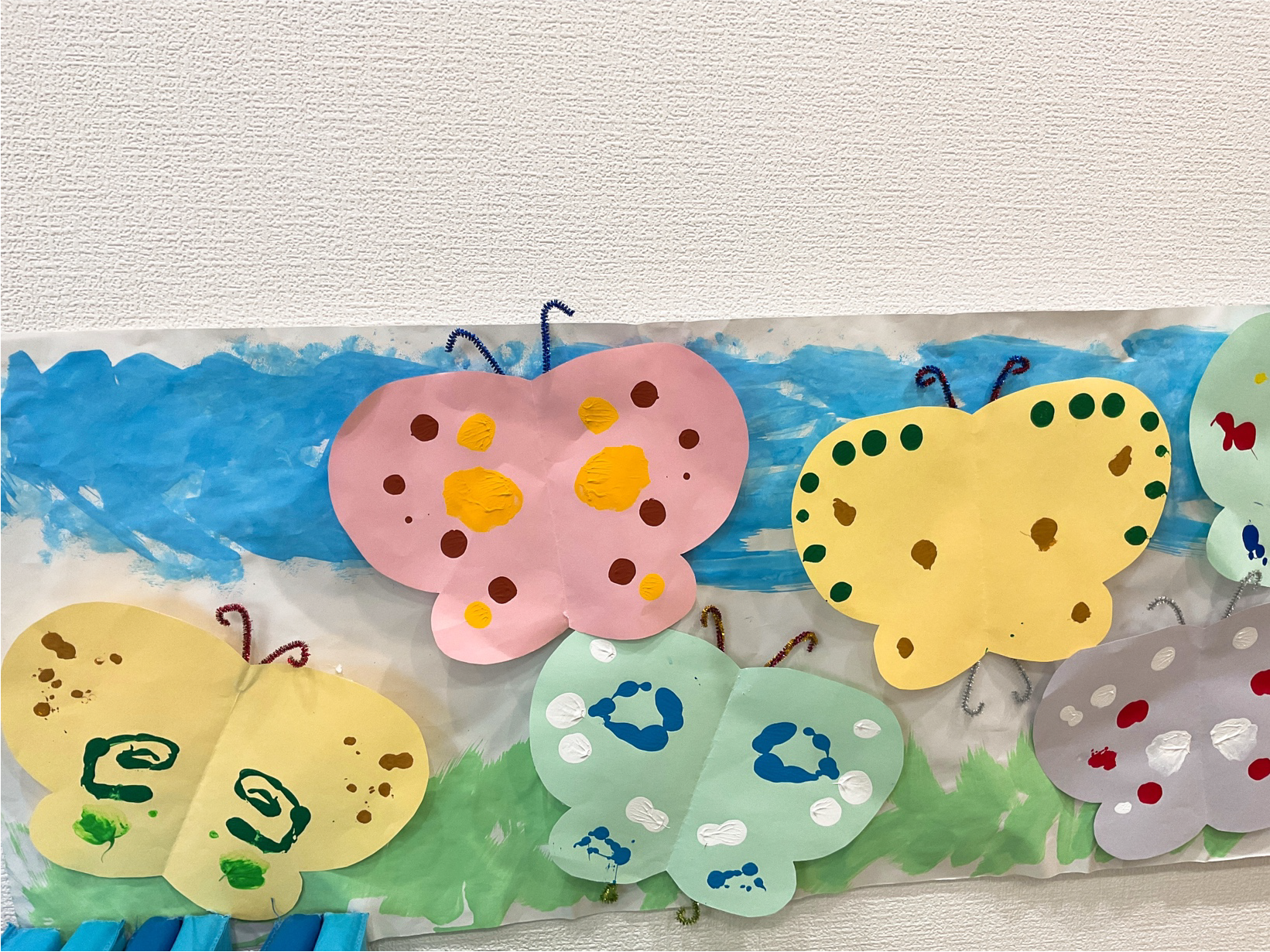 関西、兵庫県、神戸市北区にある重症心身障がい・医療的ケアに対応した児童発達支援施設、居宅訪問型児童発達支援「こどもデイ　はれいろ」です。今週は春の制作週間です！