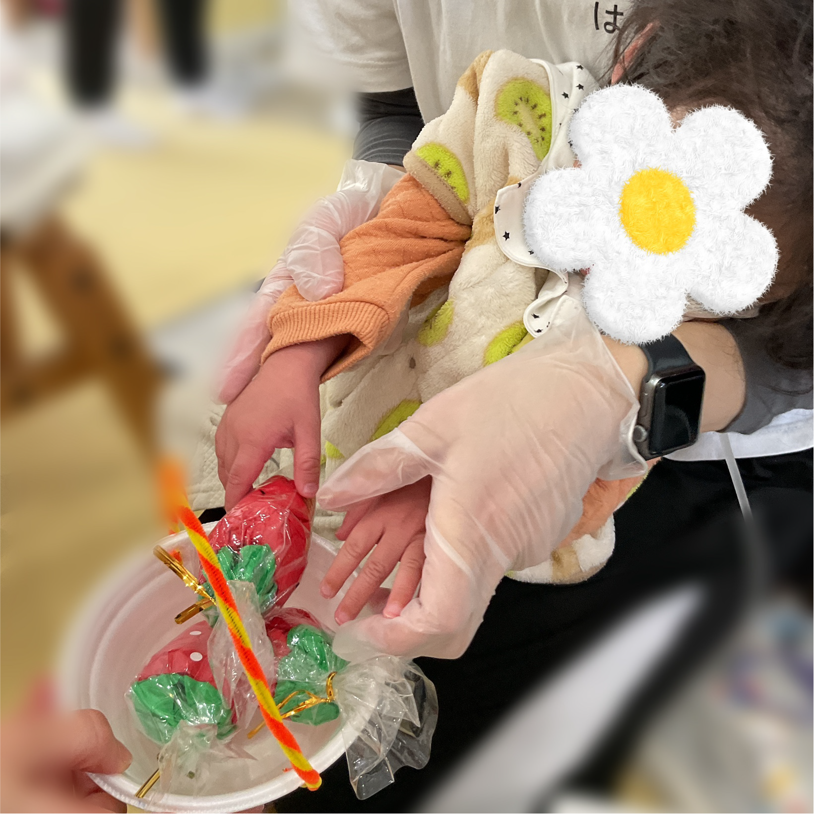 関西、兵庫県、神戸市北区にある重症心身障がい・医療的ケアに対応した児童発達支援施設、居宅訪問型児童発達支援「こどもデイ　はれいろ」です。いちご狩りを楽しみました！