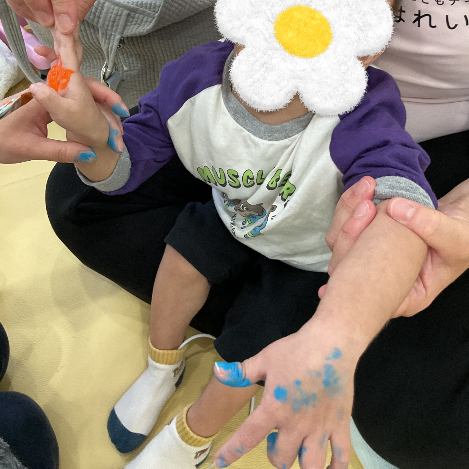 関西、兵庫県、神戸市北区にある重症心身障がい・医療的ケアに対応した児童発達支援施設、居宅訪問型児童発達支援「こどもデイ　はれいろ」です。５月の制作を行なっています！