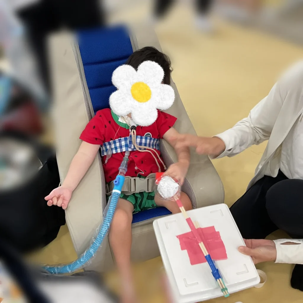 兵庫県神戸市北区、児童発達支援、居宅訪問型児童発達支援こどもデイはれいろです。今日は運動会の玉入れで、みんなの個性がたくさん見られました。